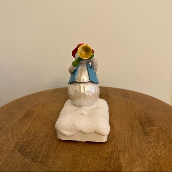 Hallmark Christmas Snowman Band Trumpet Tom Wireless Decor Tested Working 2010 - Picture 3 of 12